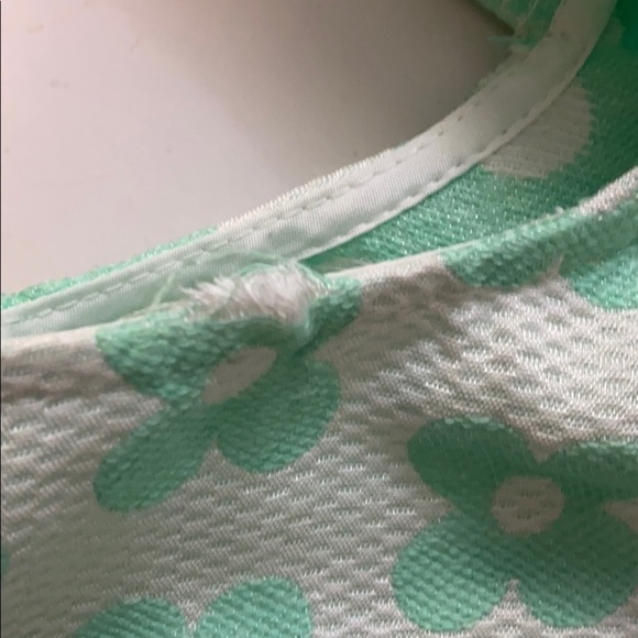 Kensie Floral Blouse - Picture 6 of 6